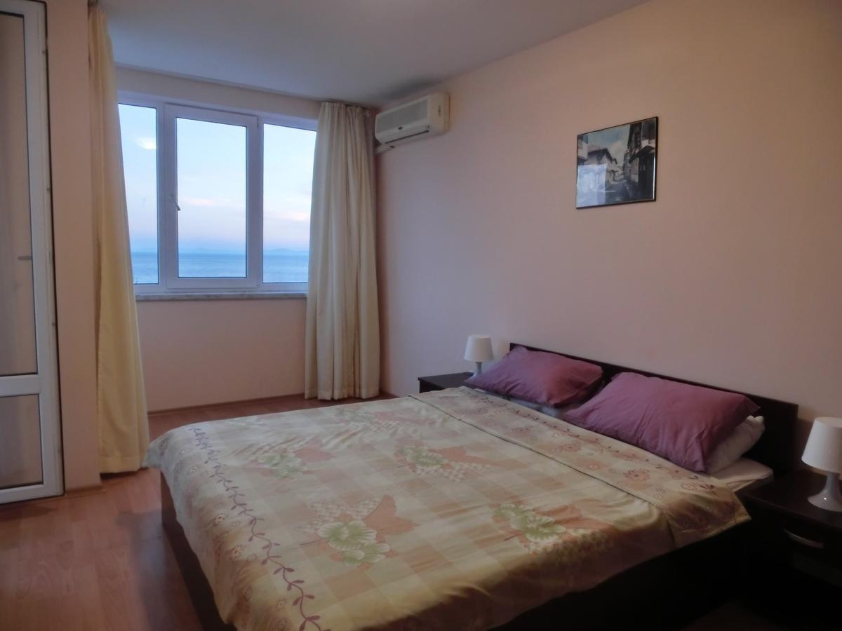 Sea View Crown Apartment On Complex With Pools And Beach, Sveti Vlas Exterior foto