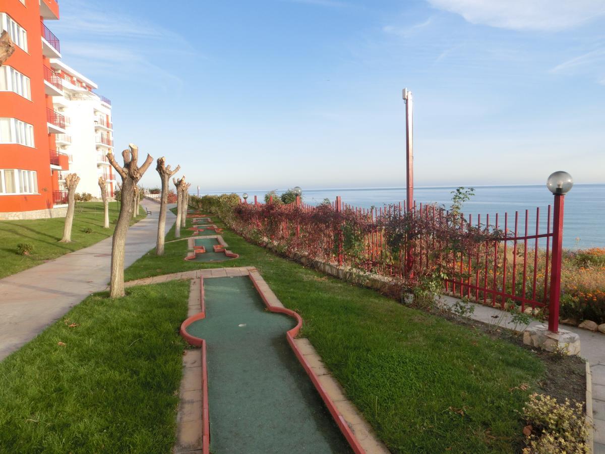 Sea View Crown Apartment On Complex With Pools And Beach, Sveti Vlas Exterior foto