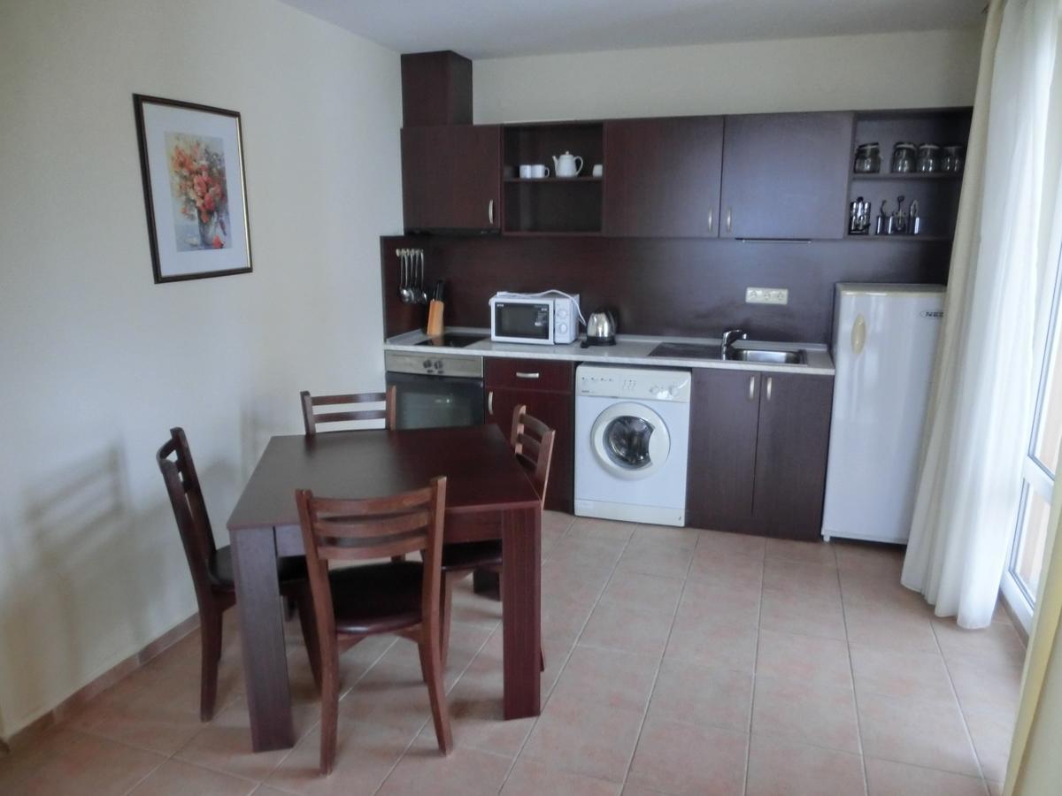 Sea View Crown Apartment On Complex With Pools And Beach, Sveti Vlas Exterior foto